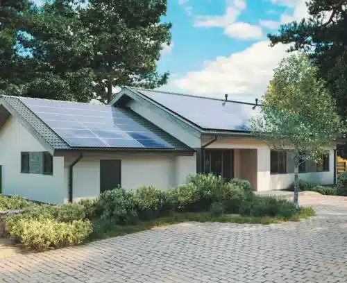 pose de panneaux solaires photovoltaïques sur villa